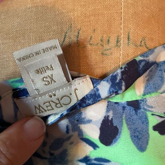 J CREW | green multi color floral blouse XSP - Picture 6 of 6